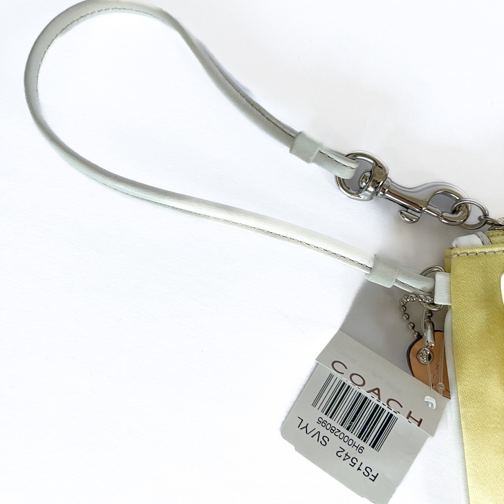 Coach wristlet lemon yellow nwt - Picture 3 of 9